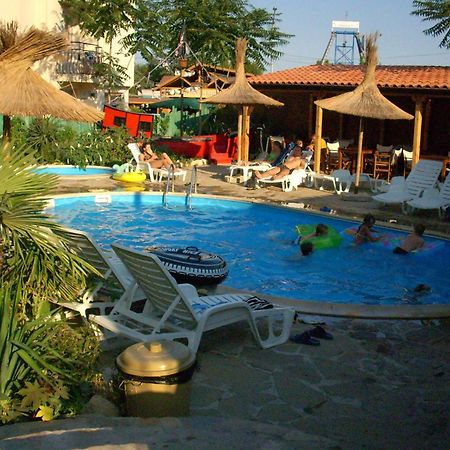 Family Hotel Tropicana Ravda Exterior foto