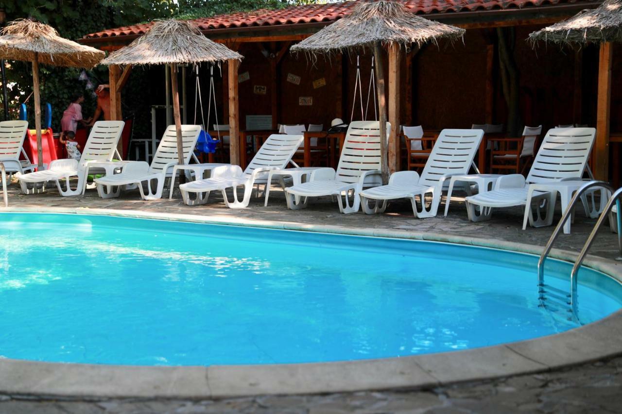 Family Hotel Tropicana Ravda Exterior foto