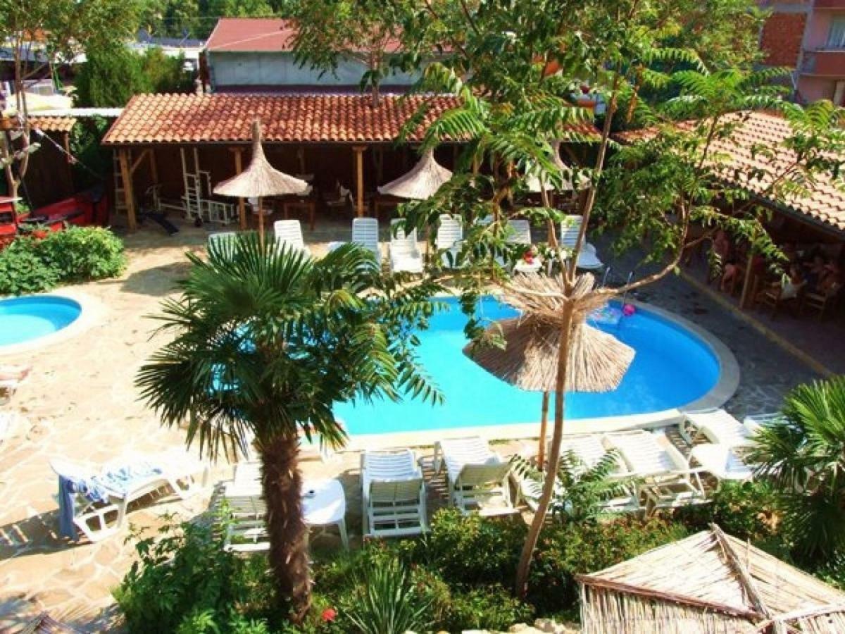 Family Hotel Tropicana Ravda Exterior foto